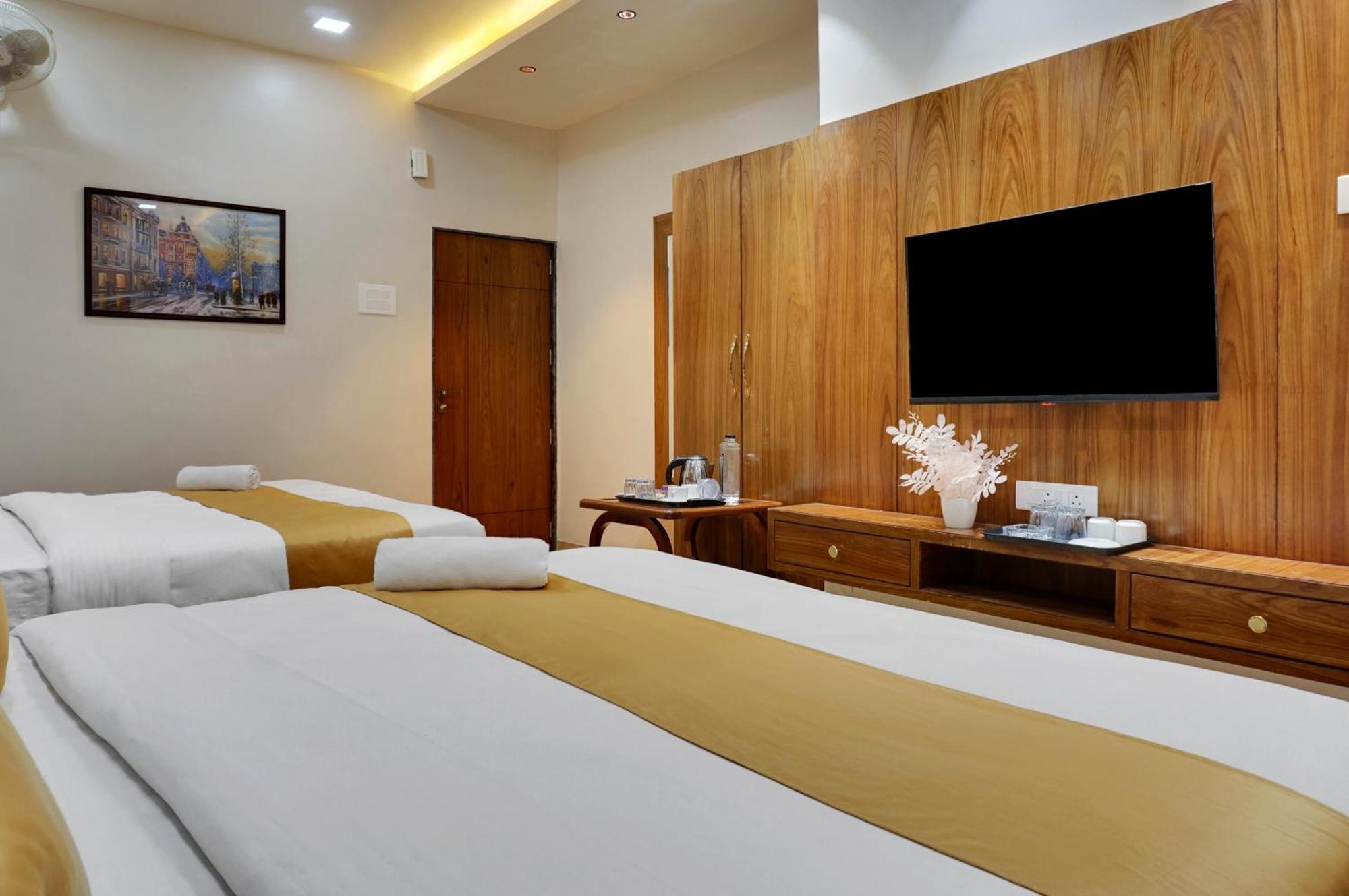 Hotel Sayba Executive Πούνε Εξωτερικό φωτογραφία