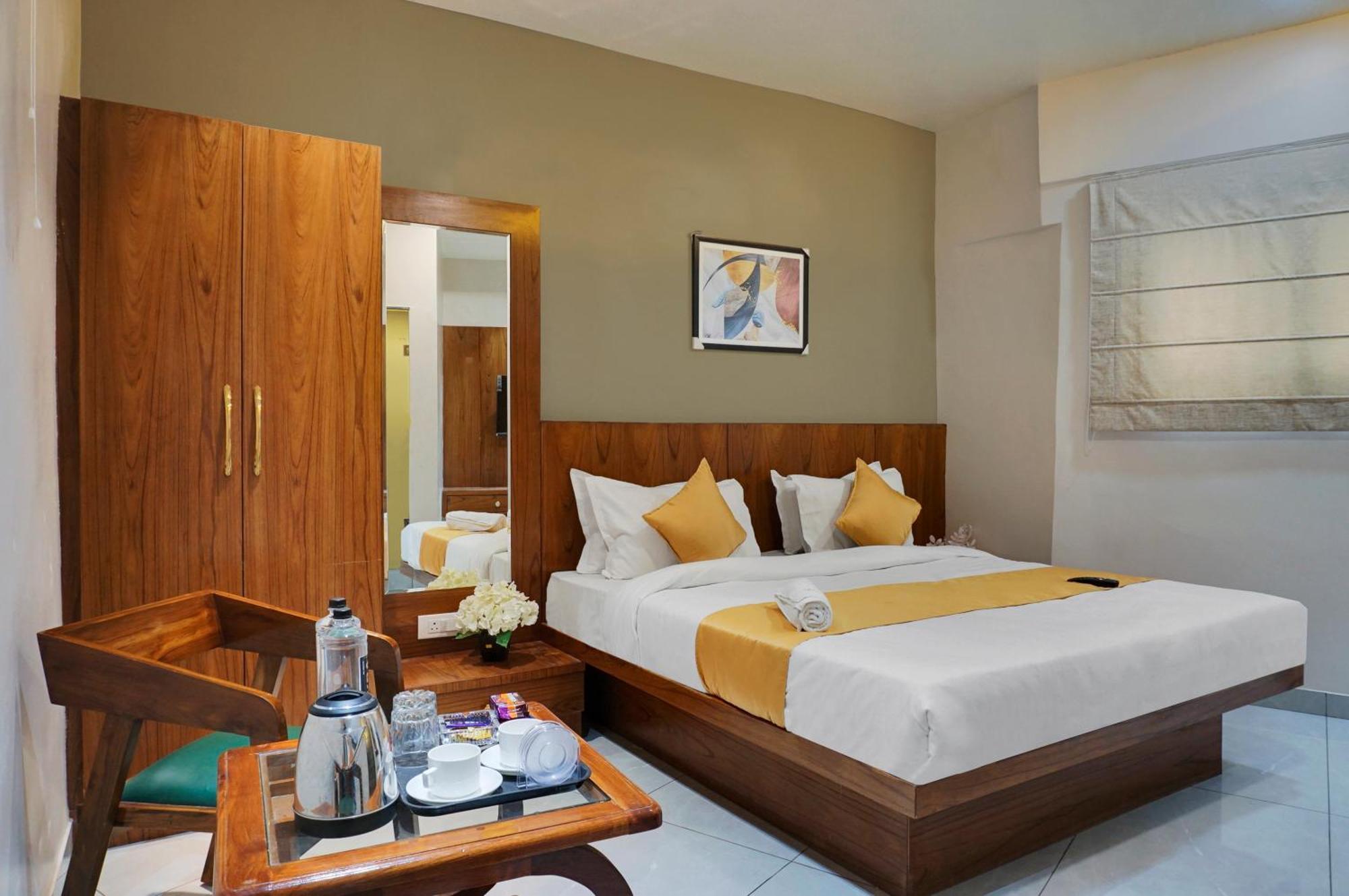 Hotel Sayba Executive Πούνε Εξωτερικό φωτογραφία