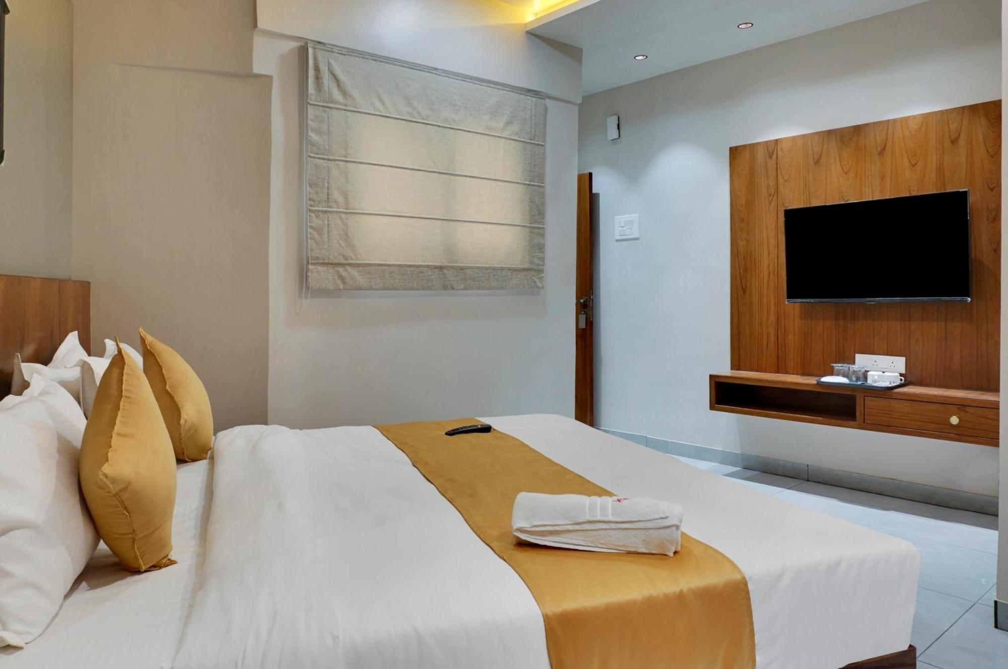 Hotel Sayba Executive Πούνε Εξωτερικό φωτογραφία